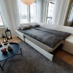 New & Luxurious Superior By Arctic Homes 로바니에미