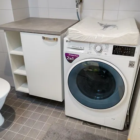 New & Luxurious Superior By Arctic Homes Lägenhet *